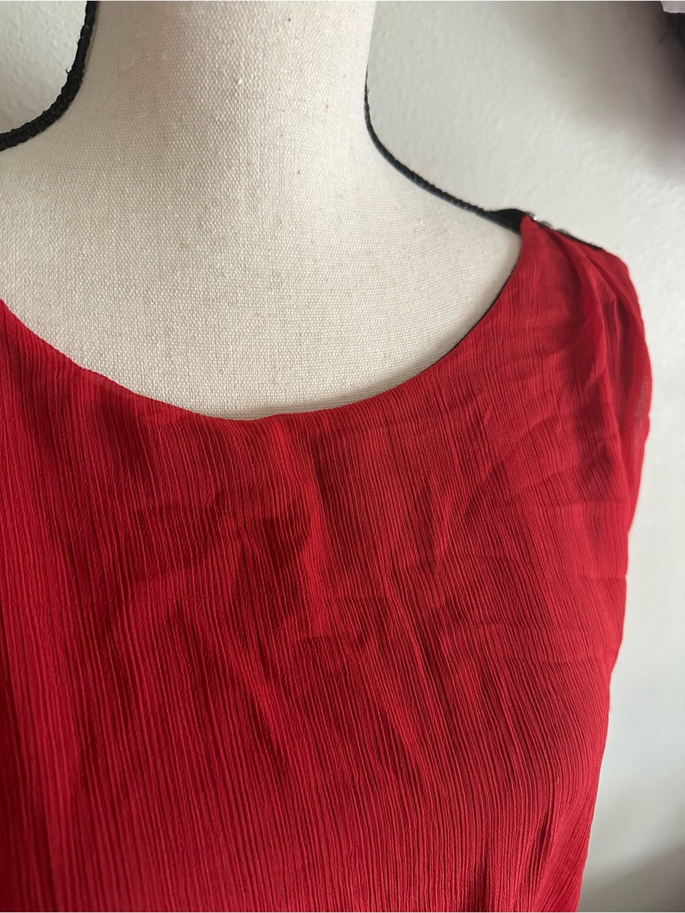 Apt. 9 Vibrant Red Pleated Dress Top with Black Lining - Picture 4 of 5
